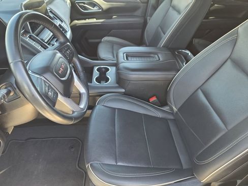 Used 2024 GMC Yukon SLT image 9