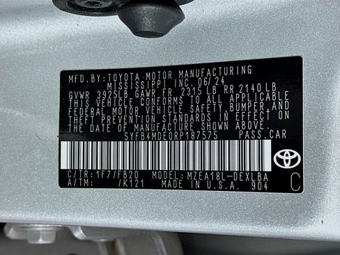 Used 2024 Toyota Corolla LE image 12