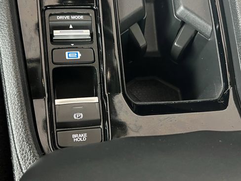 Used 2024 Honda Accord EX-L image 27