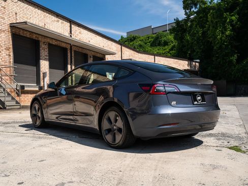 Used 2023 Tesla Model 3 Standard Range RWD image 5