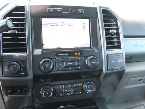 Used 2022 Ford F250 XLT w/ XLT Value Package AWD/4WD image 38