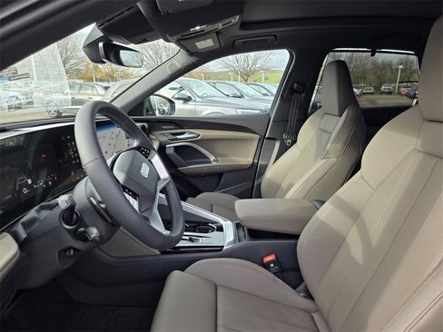 New 2025 Audi Q5 Premium Plus image 26
