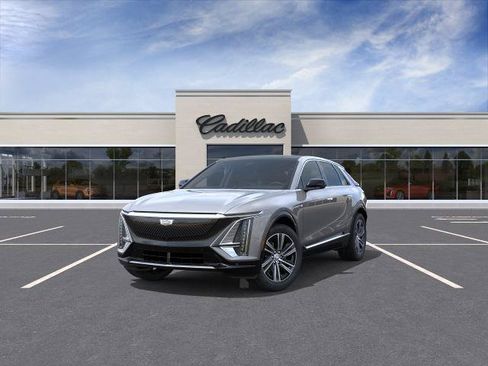 New 2026 Cadillac Lyriq Premium Luxury AWD/4WD image 8