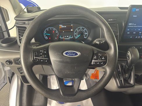 Used 2023 Ford Transit 250 Low Roof AWD image 19
