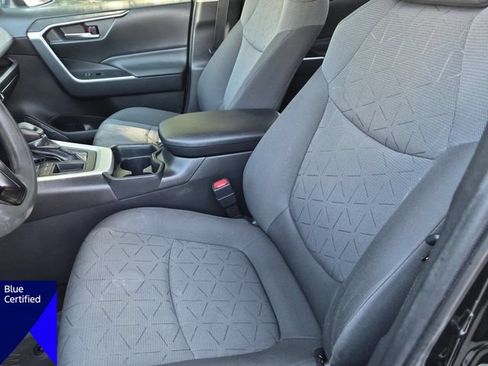 Used 2020 Toyota RAV4 XLE w/ Convenience Package FWD image 15