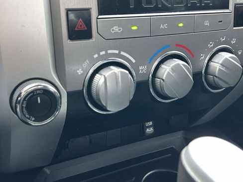 Used 2014 Toyota Tundra SR5 image 25