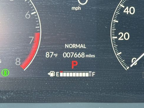 Used 2025 Honda HR-V Sport image 30