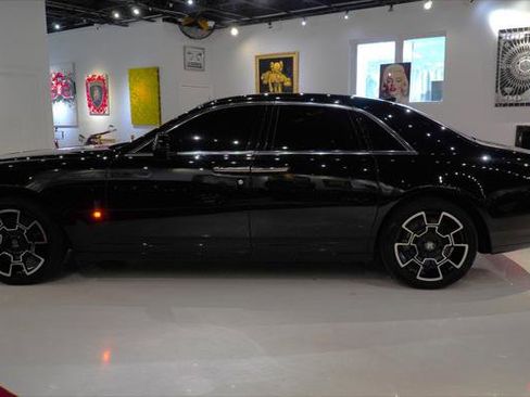 Used 2017 Rolls-Royce Ghost RWD image 4