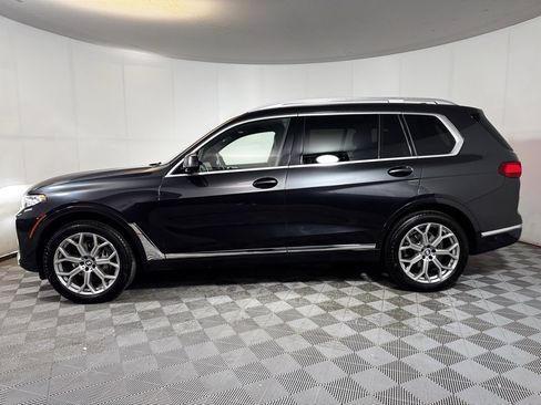 Used 2022 BMW X7 xDrive40i w/ Executive Package image 3