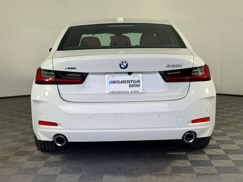 Used 2026 BMW 330i xDrive Sedan w/ Premium Package AWD/4WD image 10