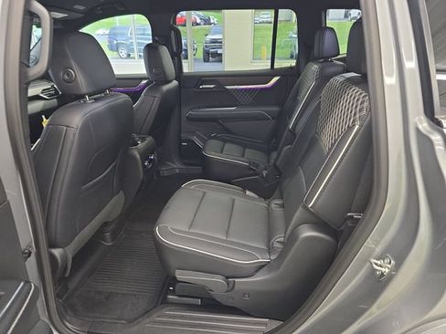 Certified 2026 GMC Acadia Denali w/ Super Cruise Package AWD/4WD image 10