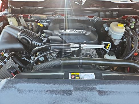 Used 2017 RAM 2500 Tradesman w/ Chrome Appearance Group AWD/4WD image 21