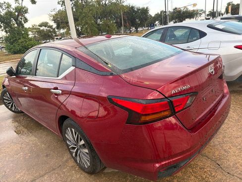 Used 2025 Nissan Altima 2.5 SV FWD image 4