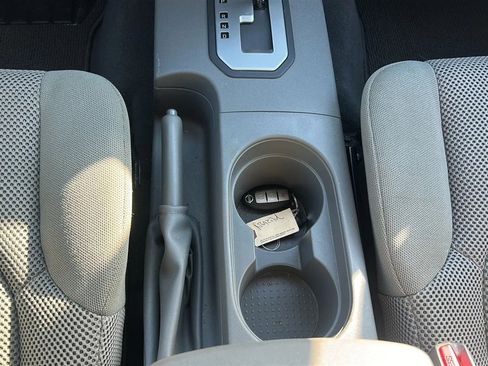 Used 2021 Nissan Frontier SV w/ Midnight Edition Floor Mats image 19