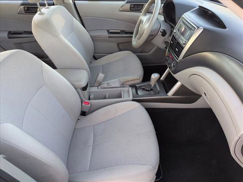 Used 2011 Subaru Forester 2.5X w/ Alloy Wheel Value Pkg image 18