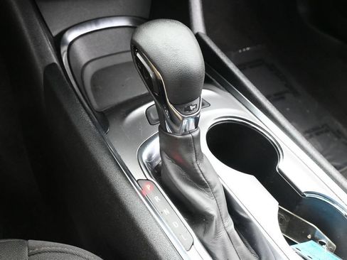 Used 2024 Chevrolet Malibu LT FWD image 21