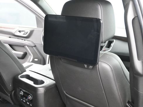 Used 2021 Chevrolet Tahoe Z71 w/ Rear Media and Nav Package image 28