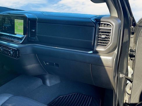 Used 2023 Chevrolet Silverado 1500 RST image 18