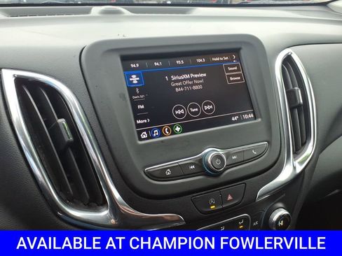 Used 2022 Chevrolet Equinox LT w/ Driver Convenience Package AWD/4WD image 16