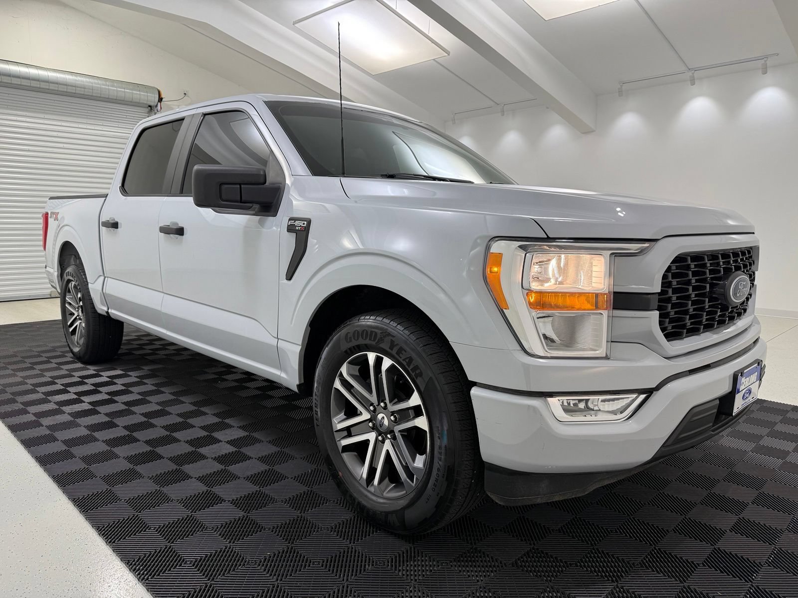 Used 2021 Ford F150 XL w/ STX Appearance Package RWD image 1