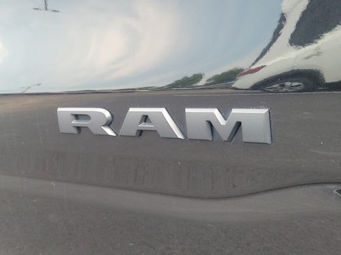 Used 2023 RAM 1500 Big Horn AWD/4WD image 7