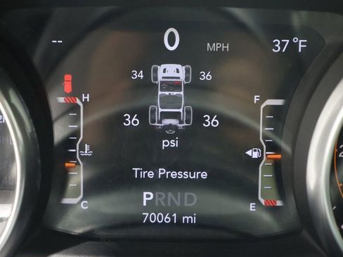 Certified 2018 Jeep Wrangler Unlimited Sahara w/ Cold Weather Group image 40