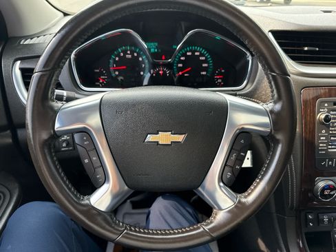 Used 2017 Chevrolet Traverse LT AWD/4WD image 22