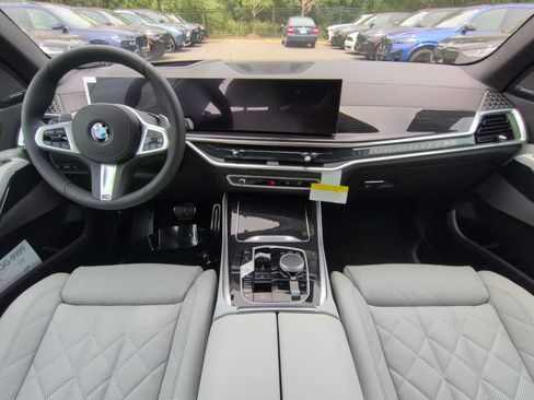 New 2026 BMW X5 xDrive40i w/ M Sport Package AWD/4WD image 16