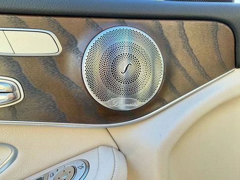 Used 2018 Mercedes-Benz GLC 300 4MATIC image 10