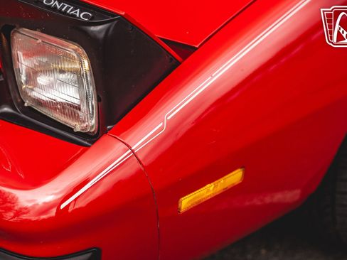 Used 1989 Pontiac Firebird Formula RWD image 39