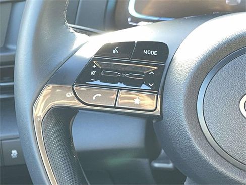 Certified 2025 Hyundai Elantra Sport image 14