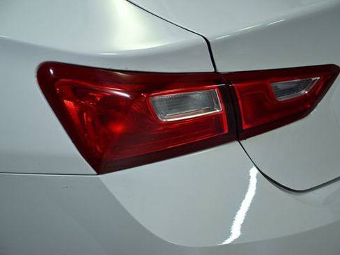 Used 2024 Chevrolet Malibu LT image 14