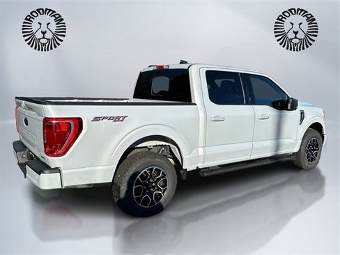 Certified 2022 Ford F150 XLT w/ Equipment Group 302A High image 5