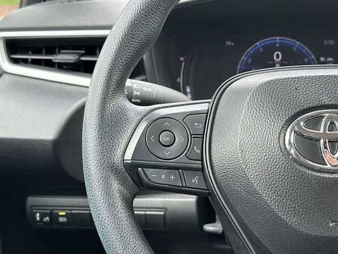 Used 2026 Toyota Corolla LE FWD image 8