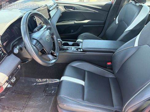 Used 2025 Toyota Camry SE w/ Multimedia Upgrade Package FWD image 12