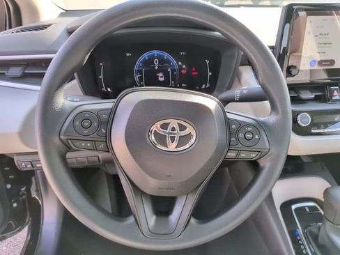 Used 2026 Toyota Corolla LE w/ LE Premium Package FWD image 20