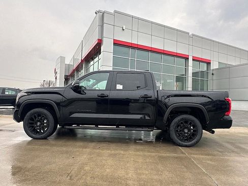 New 2026 Toyota Tundra Limited image 2