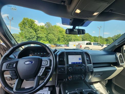 Used 2019 Ford F150 XLT w/ Equipment Group 302A Luxury AWD/4WD image 20