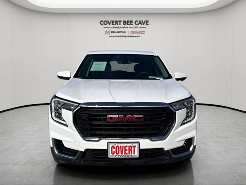 Certified 2024 GMC Terrain SLE image 2