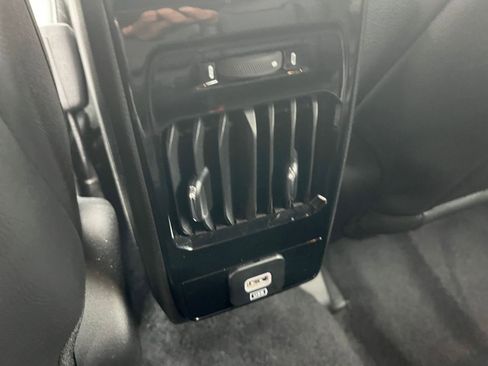 Used 2025 Jeep Compass Limited image 23