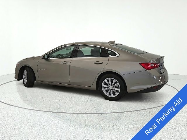 Used 2025 Chevrolet Malibu LT FWD image 3