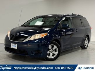 Used 2011 Toyota Sienna LE video 1