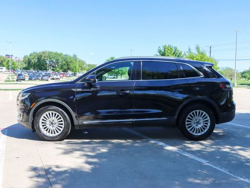 Used 2019 Lincoln Nautilus FWD image 4