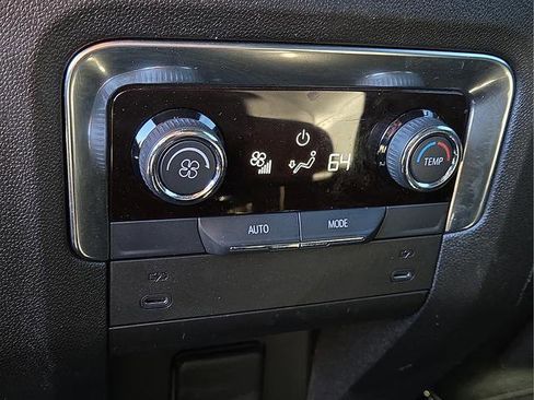Used 2025 Chevrolet Tahoe Z71 AWD/4WD image 17