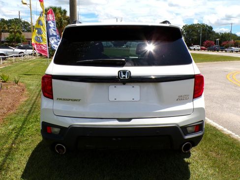 Used 2023 Honda Passport Elite image 6