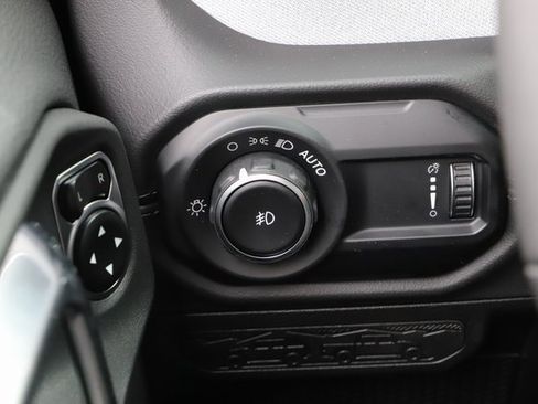 New 2024 Jeep Wrangler Sahara w/ Technology Group image 38