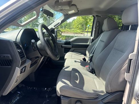 Used 2017 Ford F150 XLT AWD/4WD image 12