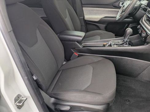 Used 2025 Jeep Compass Sport image 20