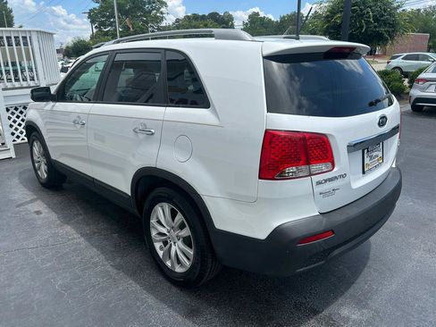Used 2011 Kia Sorento EX FWD image 5