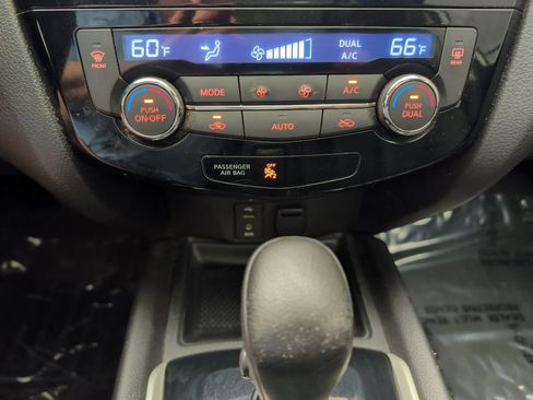 Used 2015 Nissan Rogue SL w/ SL Premium Package AWD/4WD image 21